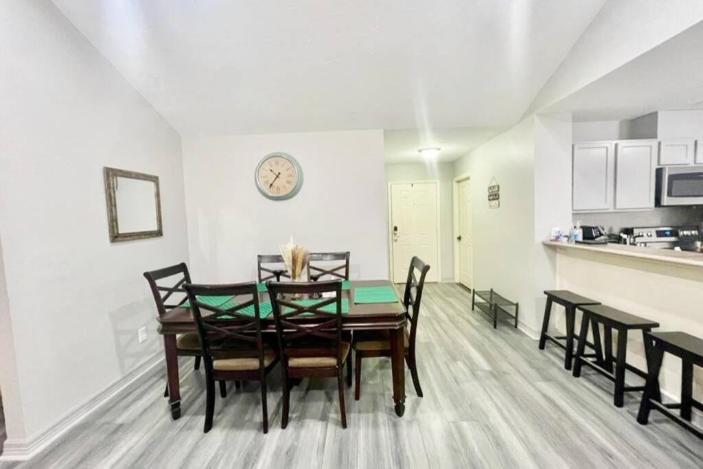 3 Bedroom Entire Home - Centrally Located In Katy, Texas Экстерьер фото
