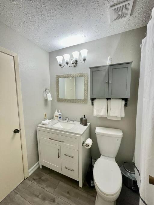 3 Bedroom Entire Home - Centrally Located In Katy, Texas Экстерьер фото